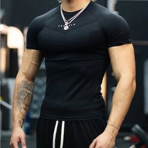 Young la SUPERVILLAIN COMPRESSION TEE